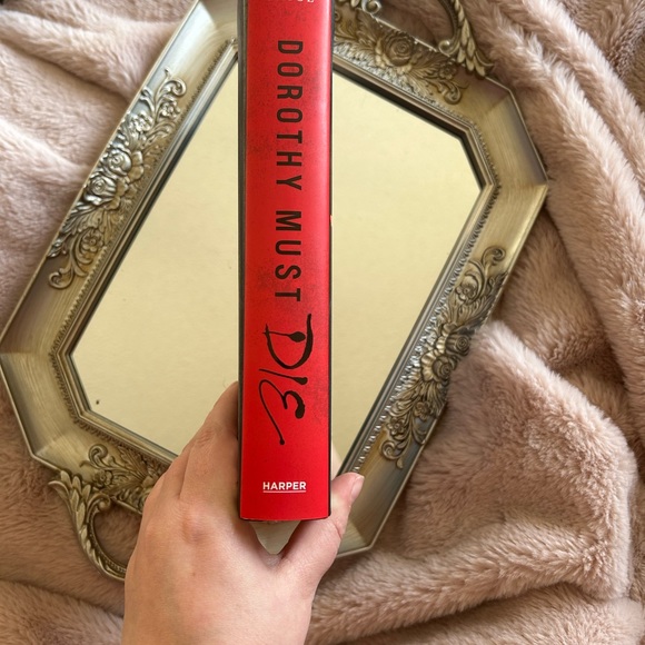 Dorothy Must Die by Danielle Page - Young Adult Book - Picture 3 of 3